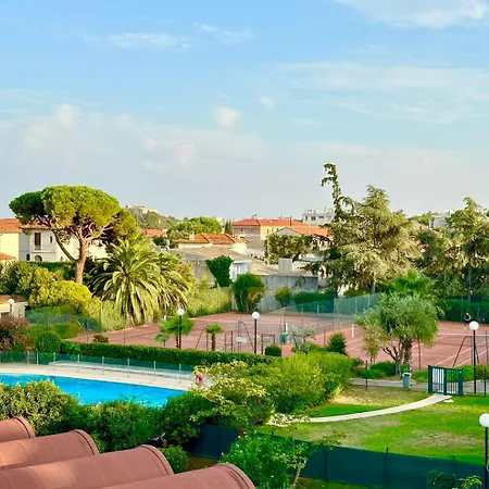 Parc Vélusine - T2 Lumineux, 4 Couchages, Clim, Terrasse, 2 Piscines&tennis *