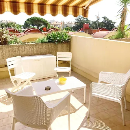 Parc Vélusine - T2 Lumineux, 4 Couchages, Clim, Terrasse, 2 Piscines&tennis Antibes